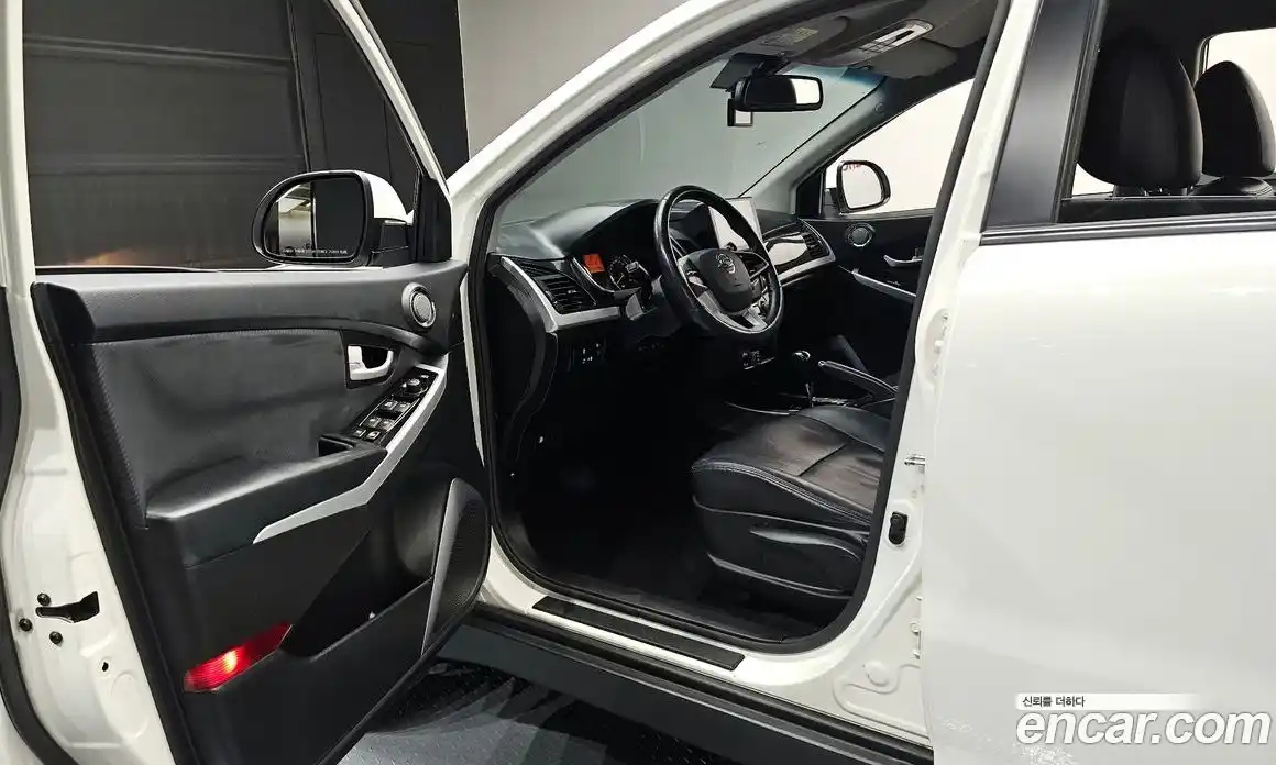 SsangYong Korando 2017 2.2 автомат (гидро), фото 10