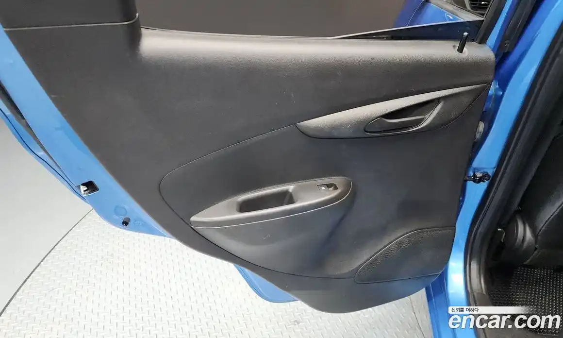 Chevrolet Spark 2017 1.0 автомат (гидро), фото 15
