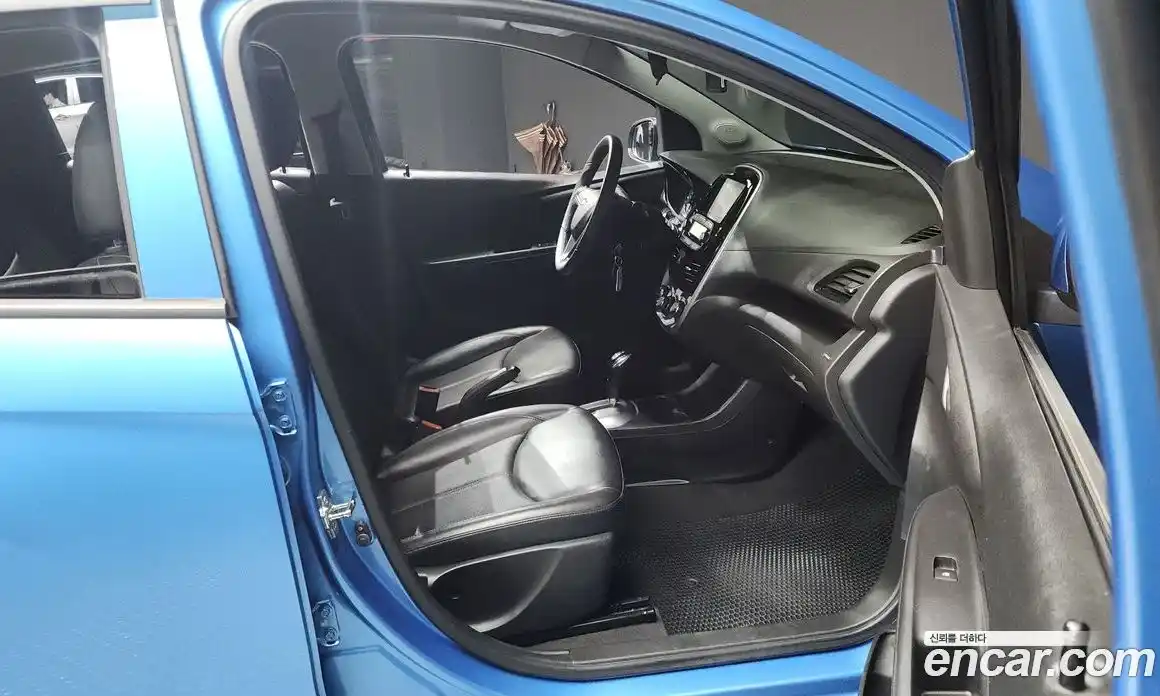 Chevrolet Spark 2017 1.0 автомат (гидро), фото 16