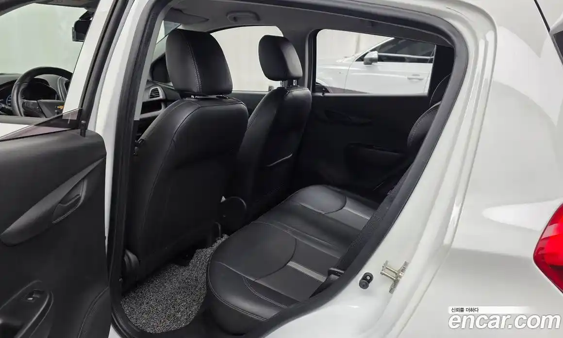 Chevrolet Spark 2019 1.0 автомат (гидро), фото 16
