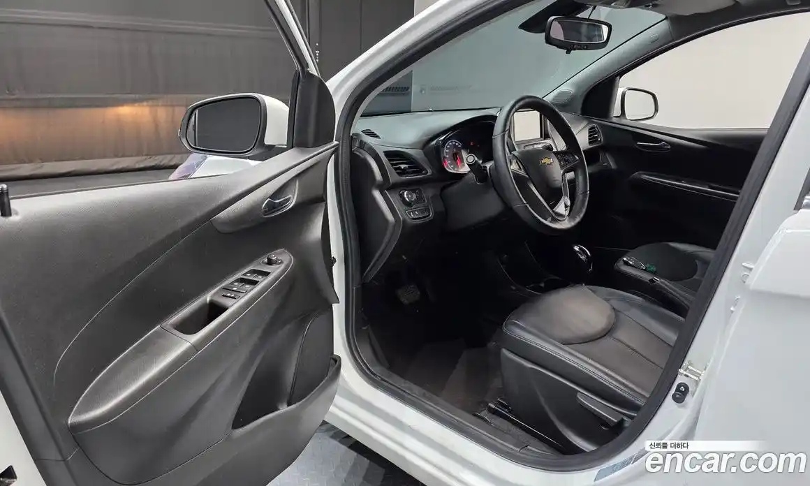 Chevrolet Spark 2017 1.0 автомат (гидро), фото 10