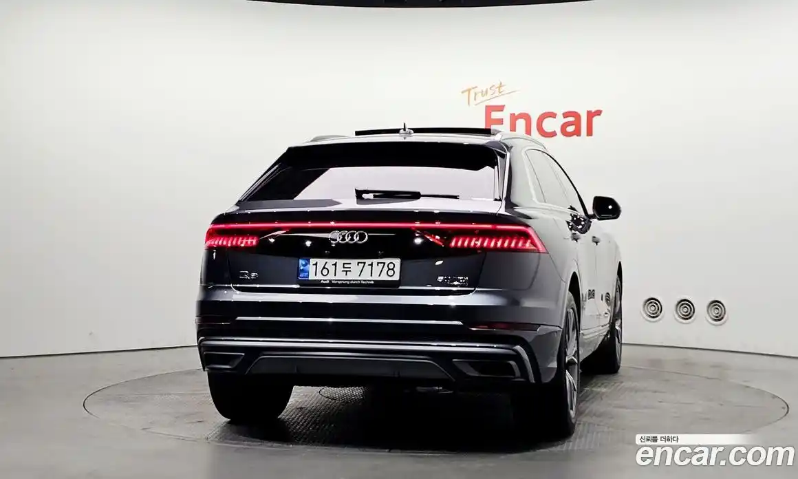 Audi Q8 2021 3.0 автомат (гидро), фото 4