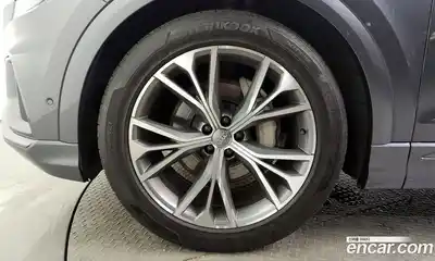 Audi Q8 2021 3.0 автомат (гидро), миниатюра 5