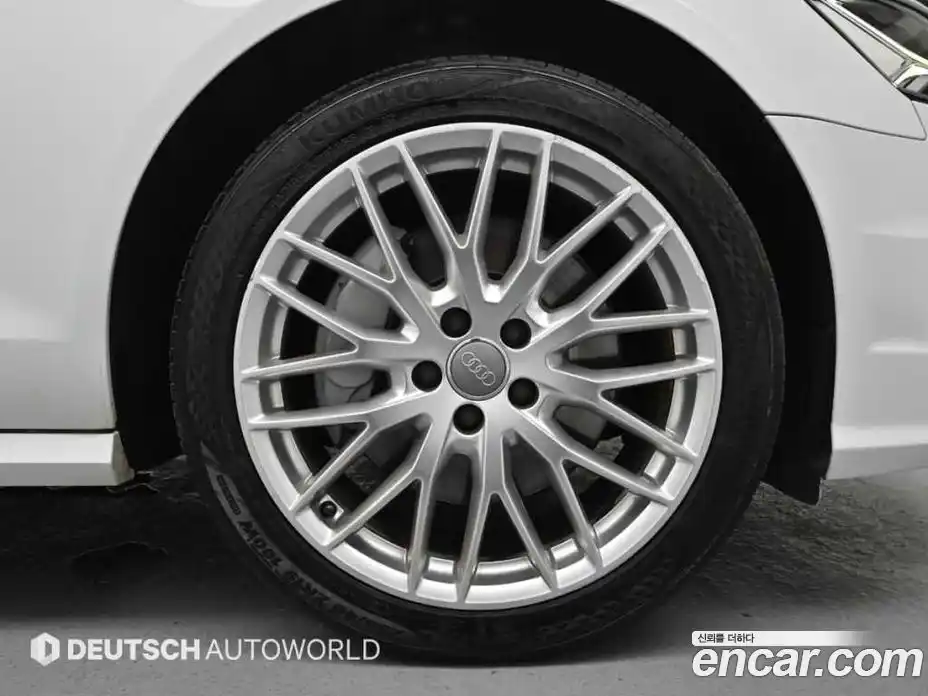 Audi A6 2015 3.0 автомат (гидро), фото 5