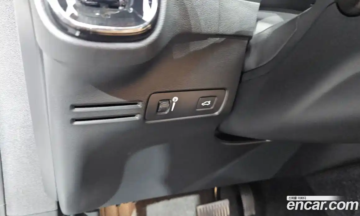 Volvo XC40 2020 2.0 автомат (гидро), фото 28