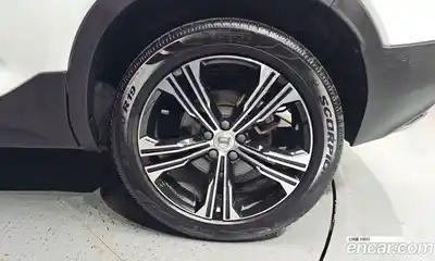 Volvo XC40 2020 2.0 автомат (гидро), миниатюра 7
