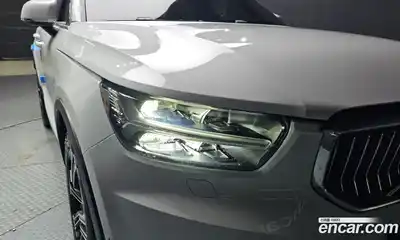 Volvo XC40 2020 2.0 автомат (гидро), миниатюра 8