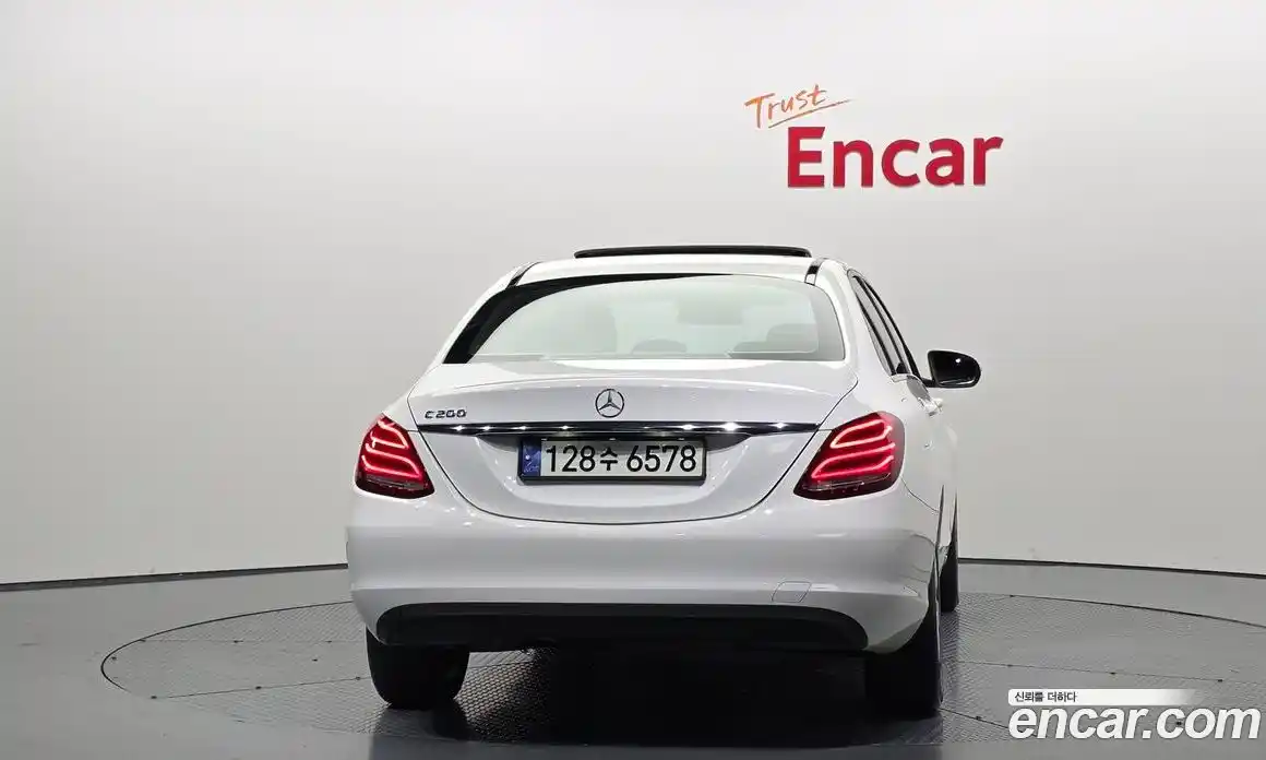 Mercedes-Benz C-Class 2016 2.0 гидро, фото 4 Mercedes-Benz C-Class 2016 2.0 гидро, фото 4