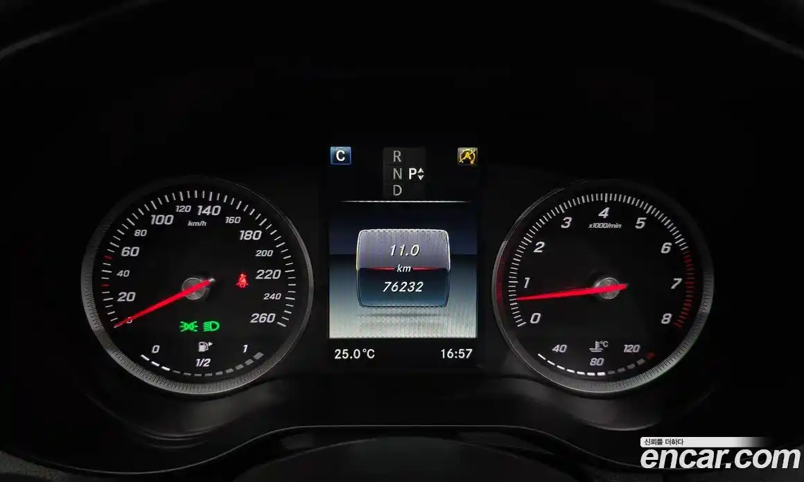 Mercedes-Benz C-Class 2016 2.0 гидро, фото 8 Mercedes-Benz C-Class 2016 2.0 гидро, фото 8