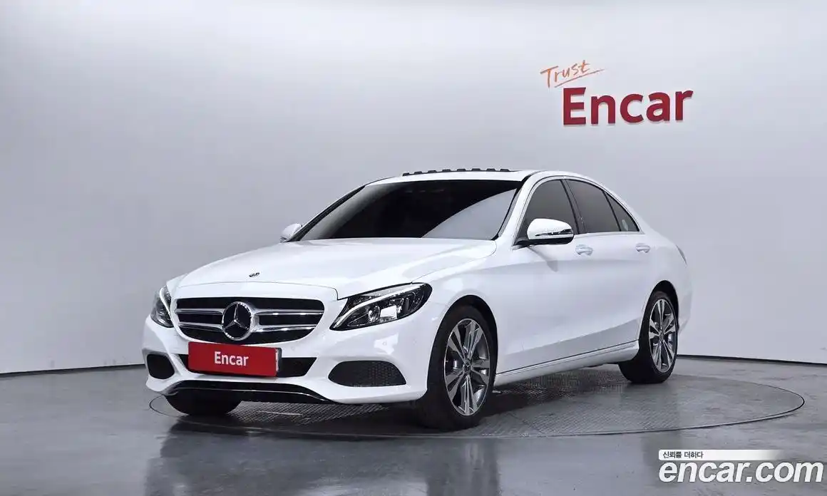 Mercedes-Benz C-Class 2017 2.0 гидро, фото 1 Mercedes-Benz C-Class 2017 2.0 гидро, фото 1