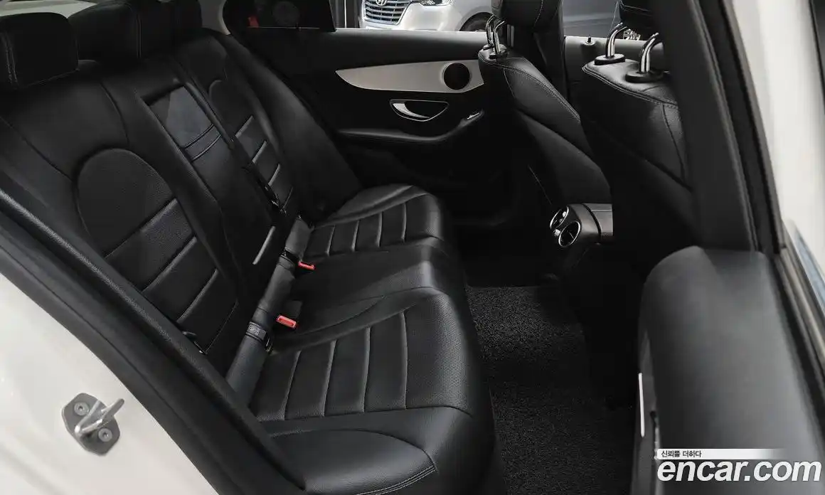 Mercedes-Benz C-Class 2017 2.0 гидро, фото 11 Mercedes-Benz C-Class 2017 2.0 гидро, фото 11