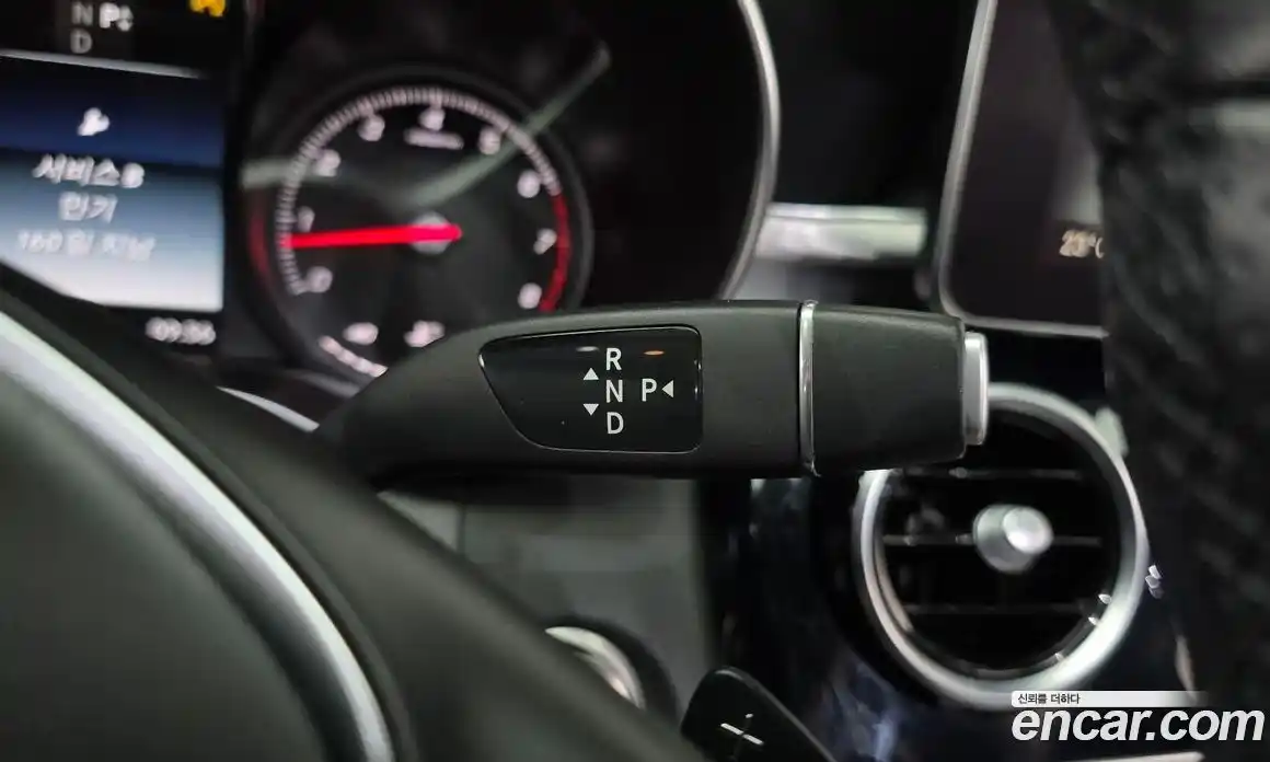Mercedes-Benz C-Class 2017 2.0 гидро, фото 9 Mercedes-Benz C-Class 2017 2.0 гидро, фото 9