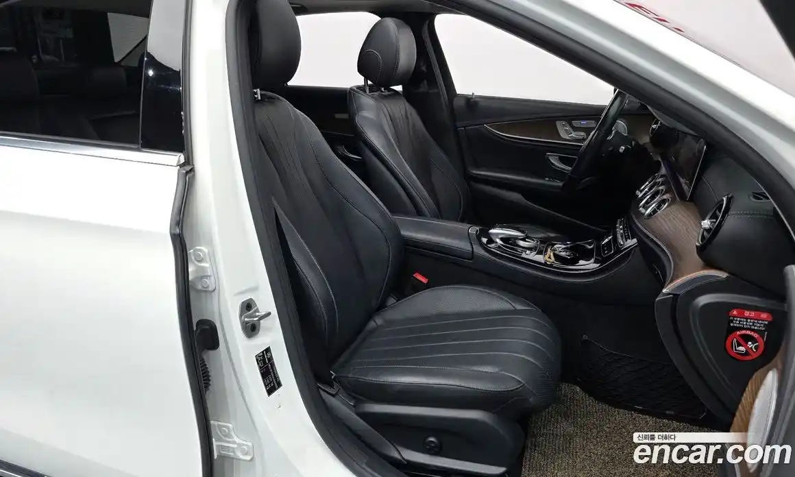 Mercedes-Benz E-Class 2019 2.0 автомат (гидро), фото 11