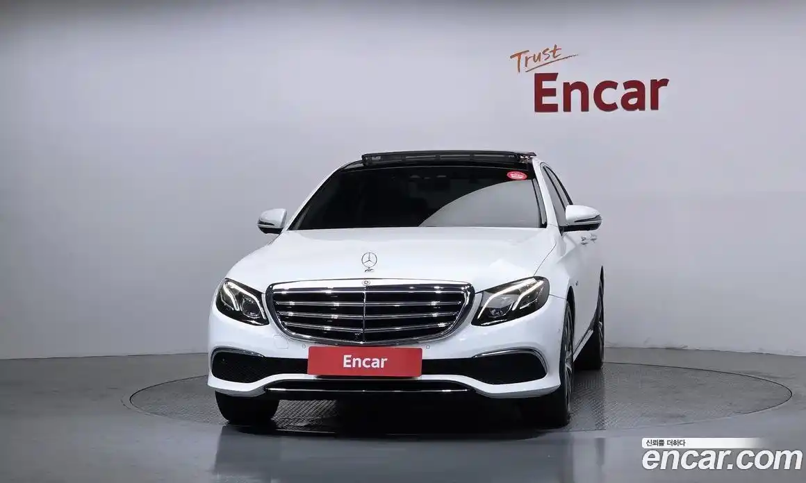 Mercedes-Benz E-Class 2019 2.0 автомат (гидро), фото 3