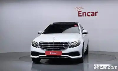 Mercedes-Benz E-Class 2019 2.0 автомат (гидро), миниатюра 3