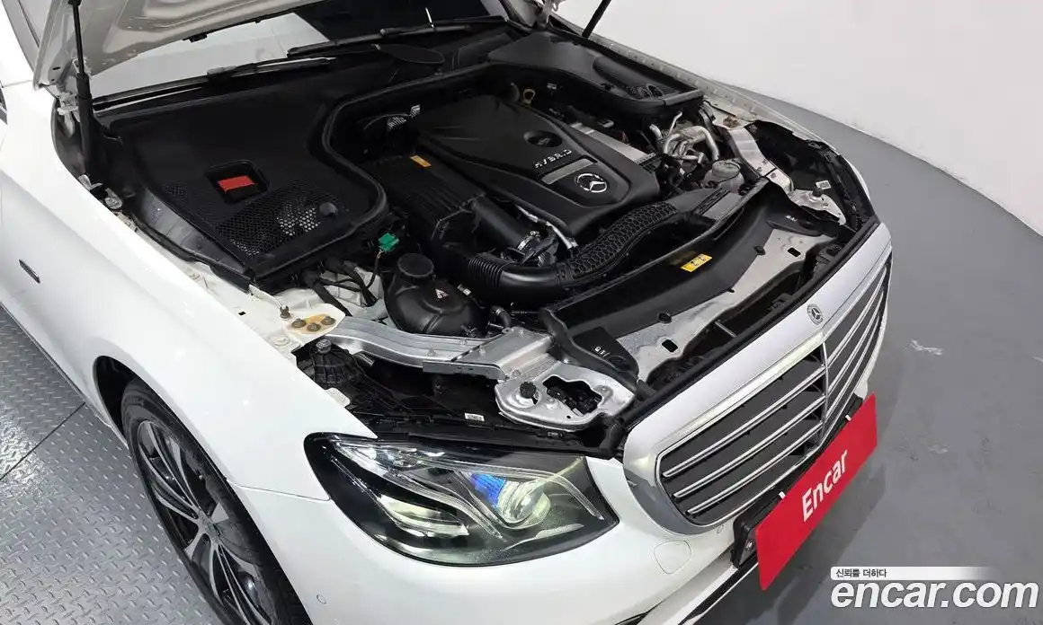 Mercedes-Benz E-Class 2019 2.0 автомат (гидро), фото 6