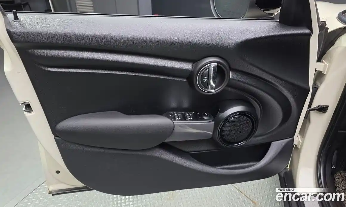 Mini Cooper 2020 1.5 автомат (гидро), фото 14