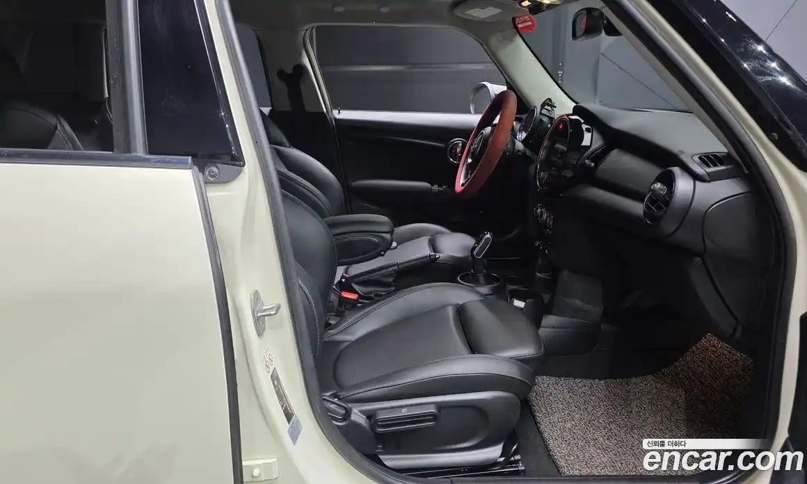Mini Cooper 2020 1.5 автомат (гидро), фото 17
