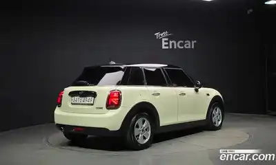 Mini Cooper 2020 1.5 автомат (гидро), миниатюра 2