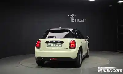 Mini Cooper 2020 1.5 автомат (гидро), миниатюра 4
