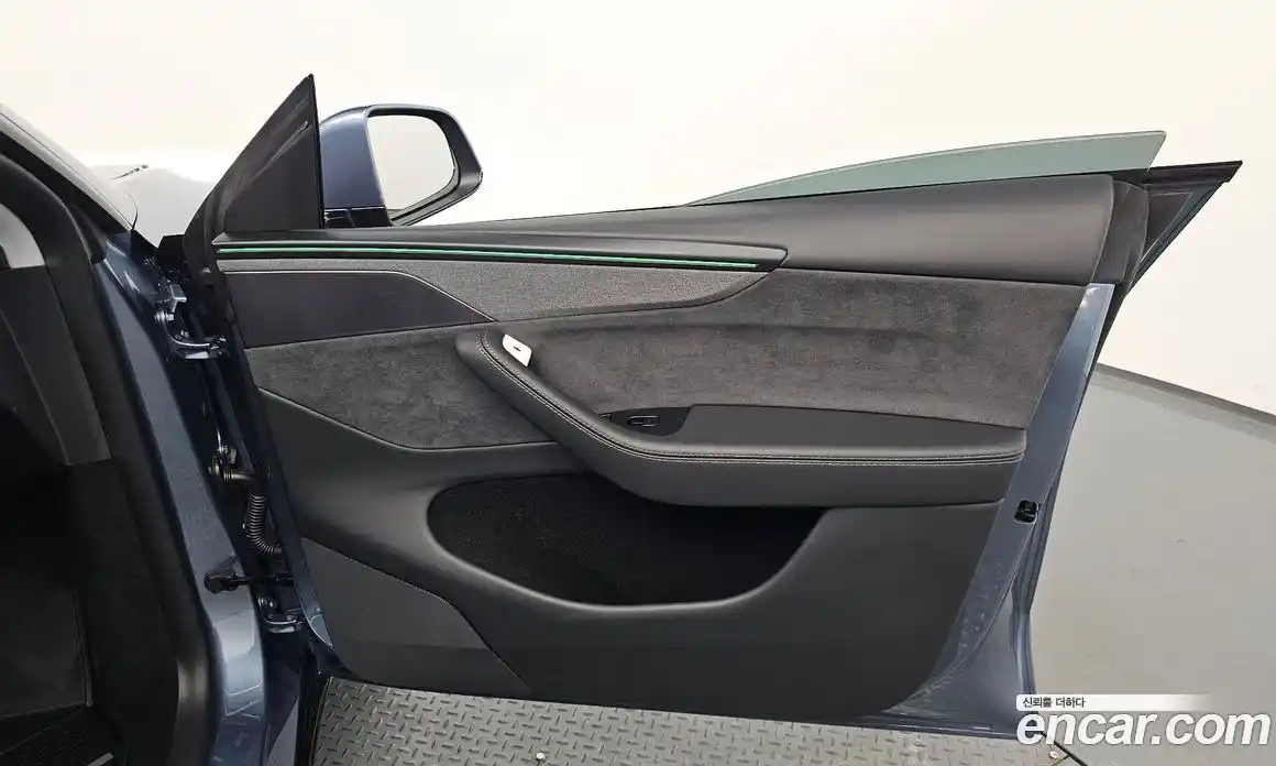 Tesla Model Y 2025 0.2 гидро, фото 13