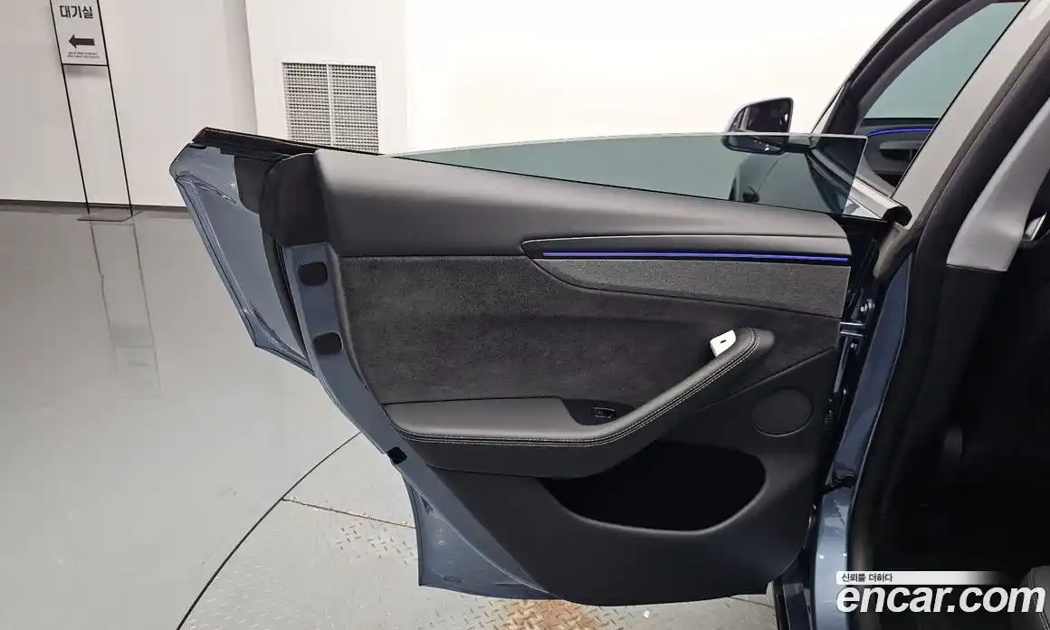 Tesla Model Y 2025 0.2 гидро, фото 14