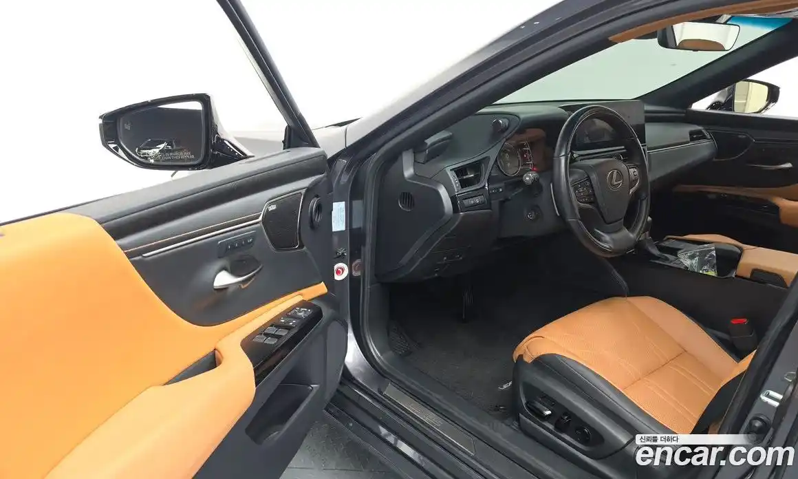 Lexus ES 2022 2.5 гидро, фото 13
