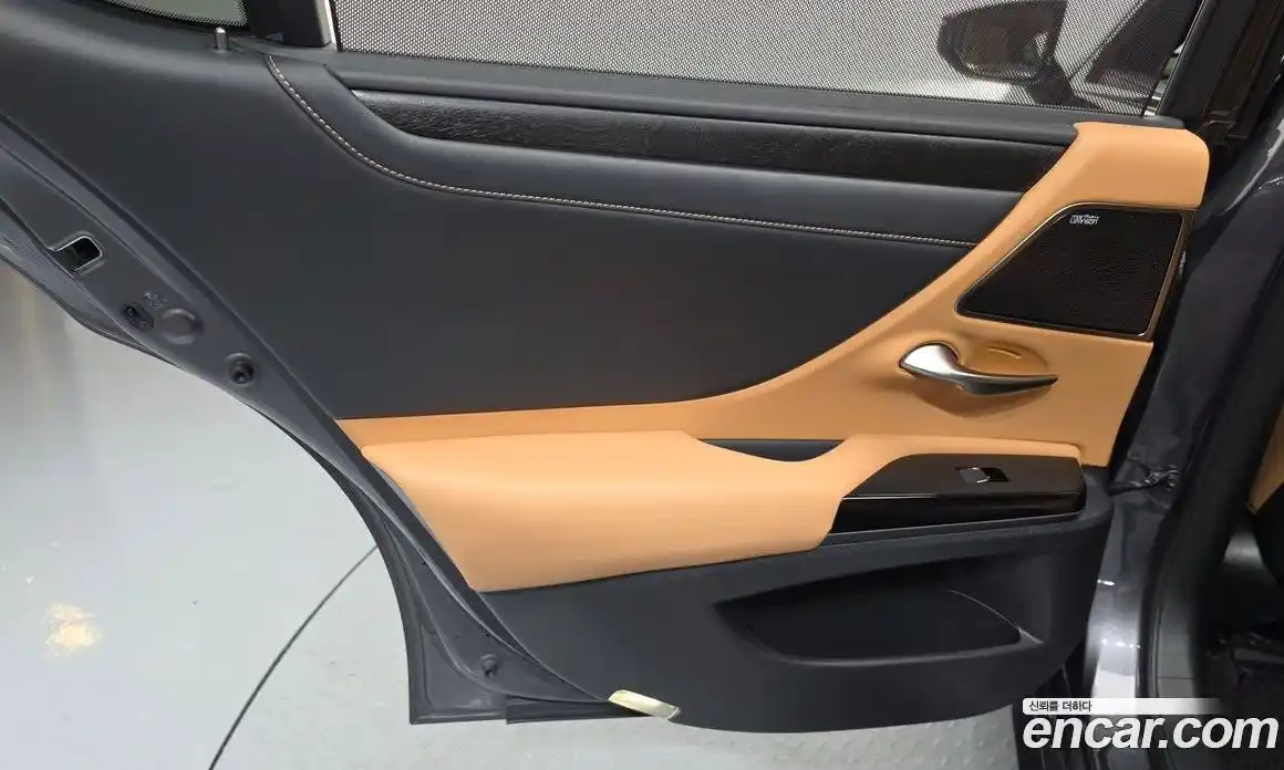 Lexus ES 2022 2.5 гидро, фото 15