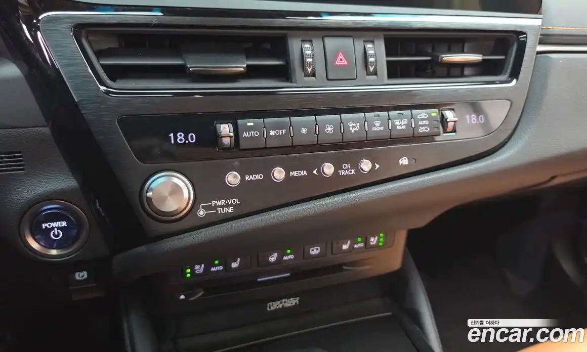 Lexus ES 2022 2.5 гидро, фото 33