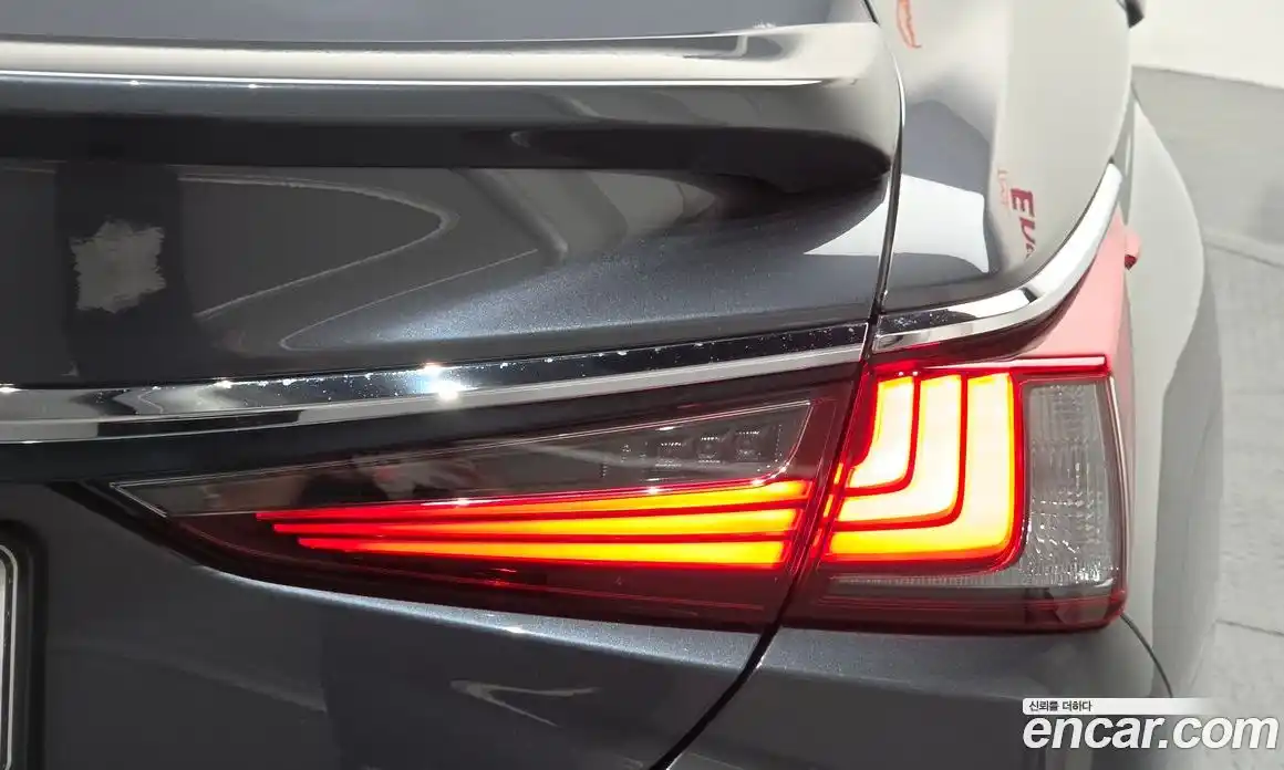 Lexus ES 2022 2.5 гидро, фото 9