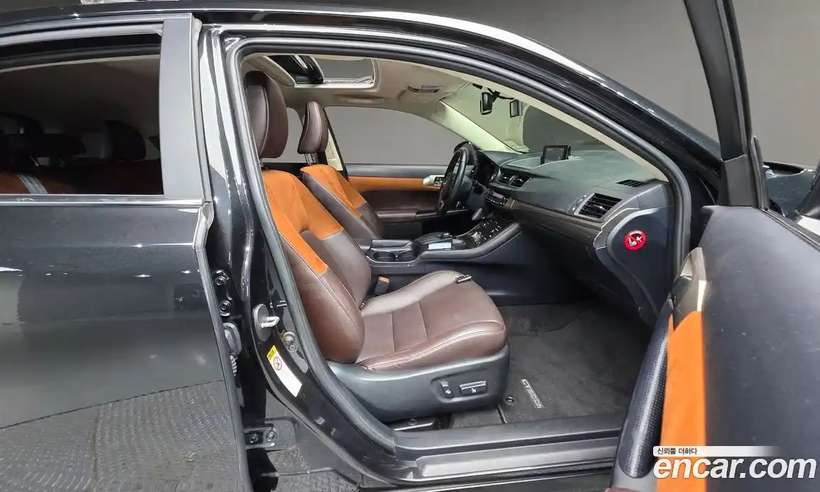 Lexus CT200h 2017 1.8 гидро, фото 13