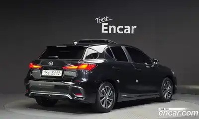 Lexus CT200h 2017 1.8 гидро, миниатюра 2