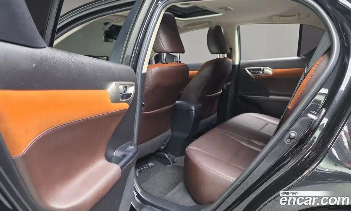 Lexus CT200h 2017 1.8 гидро, фото 30