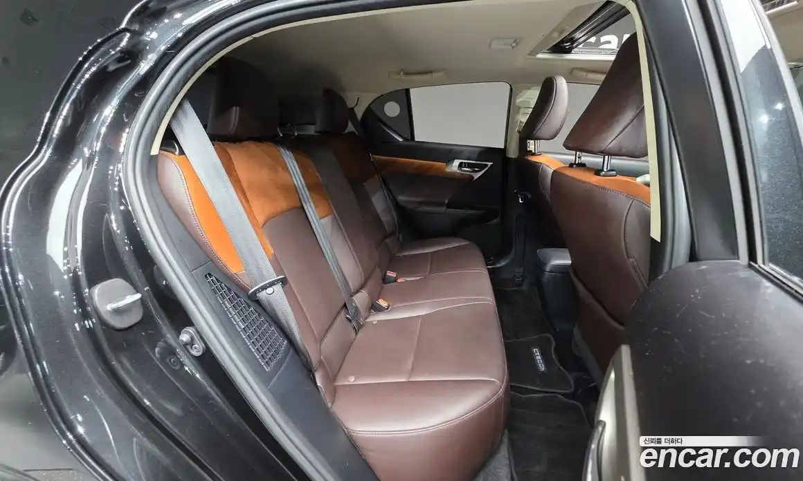 Lexus CT200h 2017 1.8 гидро, фото 32