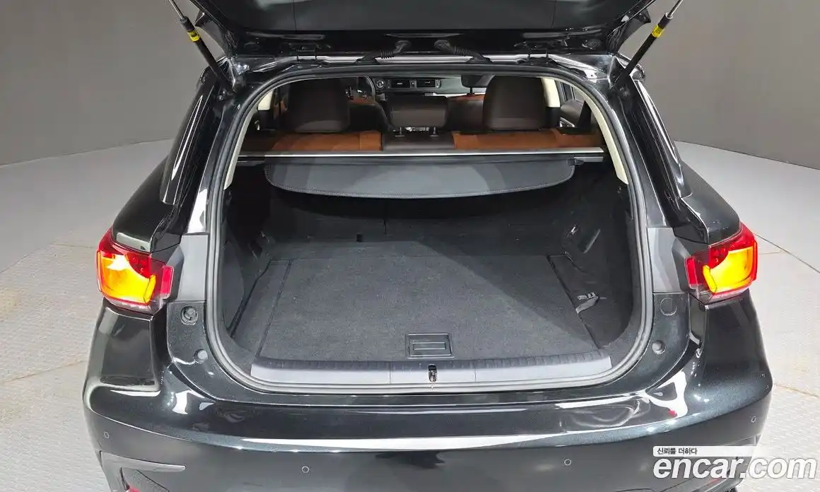 Lexus CT200h 2017 1.8 гидро, фото 33