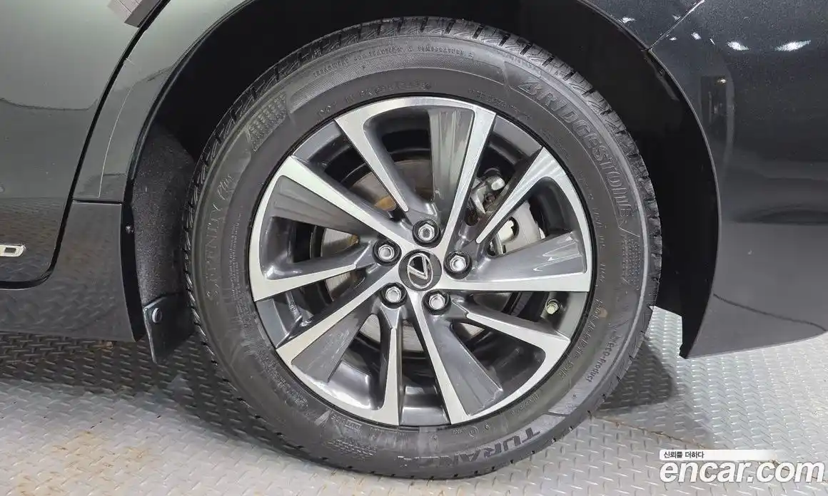 Lexus CT200h 2017 1.8 гидро, фото 7