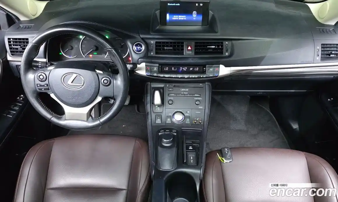 Lexus CT200h 2017 1.8 гидро, фото 10