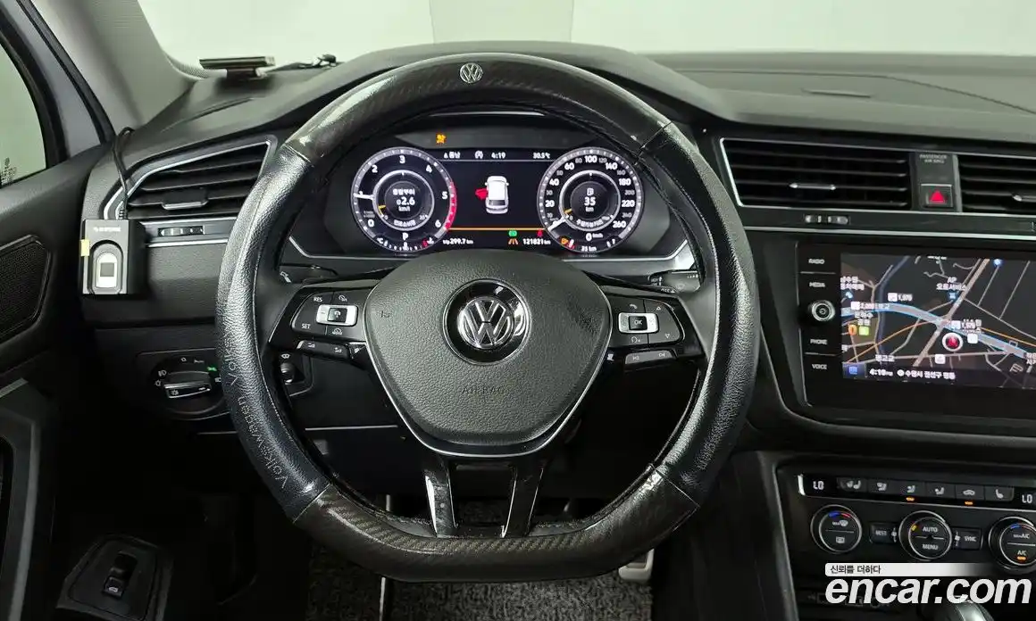 Volkswagen Tiguan 2018 2.0 автомат (гидро), фото 19