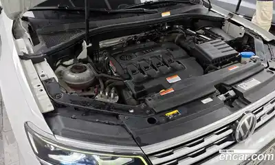 Volkswagen Tiguan 2018 2.0 автомат (гидро), миниатюра 6
