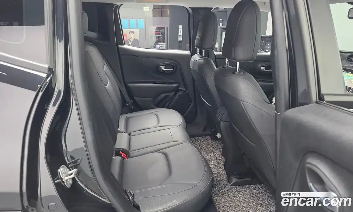 Jeep Renegade 2021 2.4 автомат (гидро), фото 16
