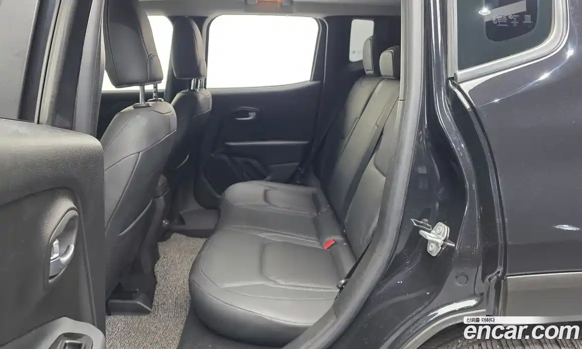 Jeep Renegade 2021 2.4 автомат (гидро), фото 18