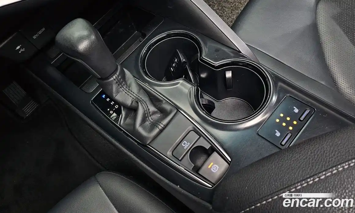 Toyota Camry 2020 2.5 гидро, фото 12