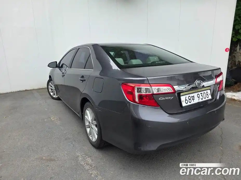 Toyota Camry 2013 2.5 гидро, фото 4