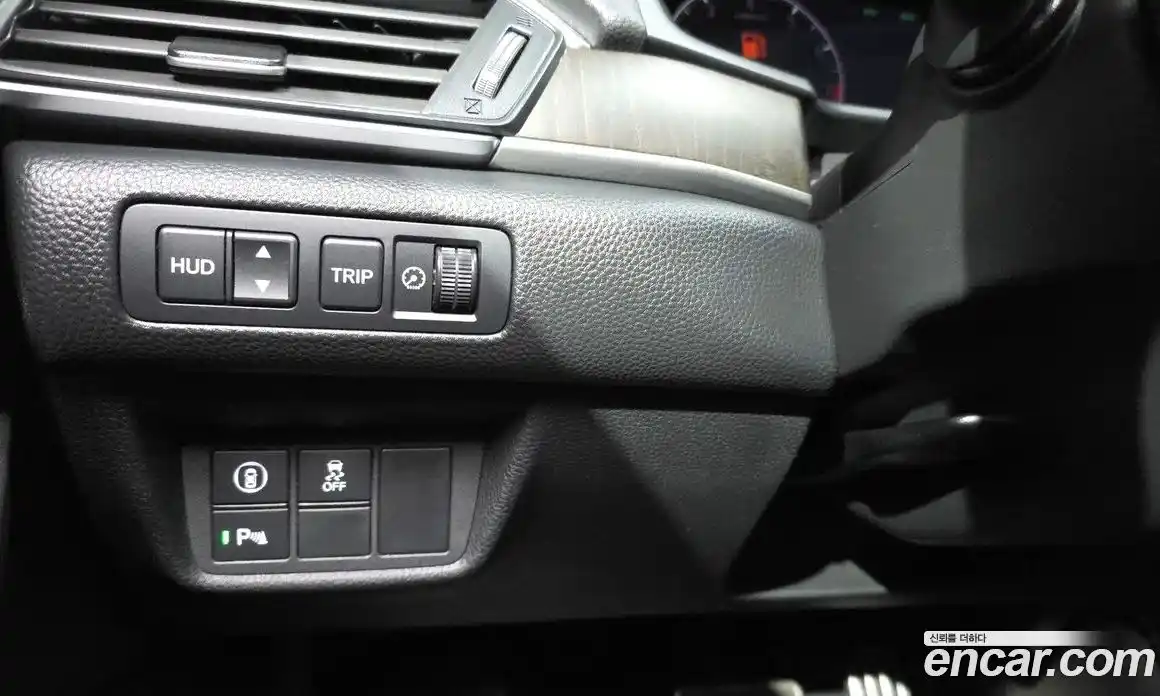 Honda Accord 2018 2.0 автомат (гидро), фото 23