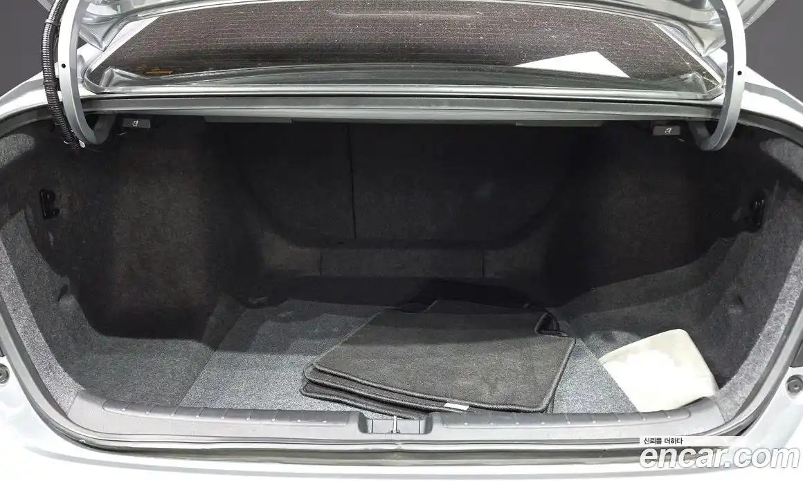 Honda Accord 2018 2.0 автомат (гидро), фото 26
