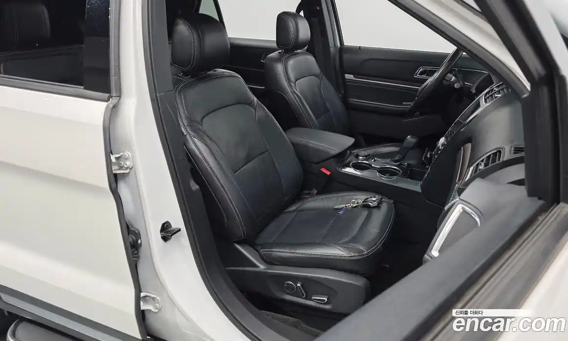 Ford Explorer 2017 2.3 автомат (гидро), фото 12