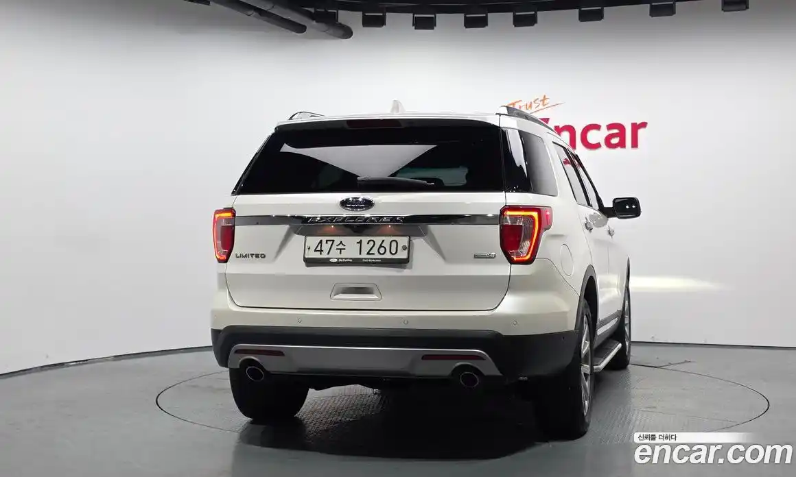 Ford Explorer 2017 2.3 автомат (гидро), фото 4