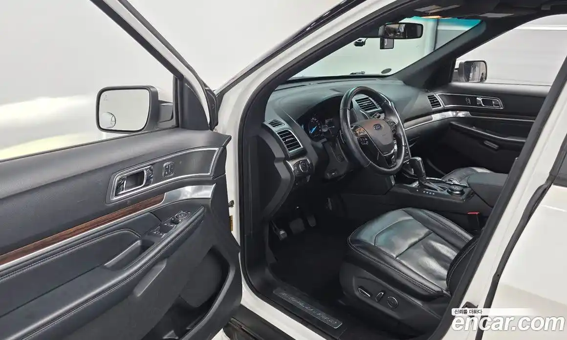 Ford Explorer 2017 2.3 автомат (гидро), фото 10