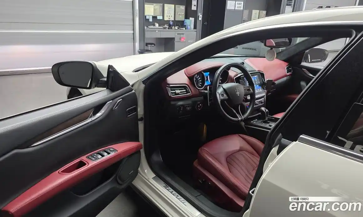 Maserati Ghibli 2017 3.0 гидро, фото 10