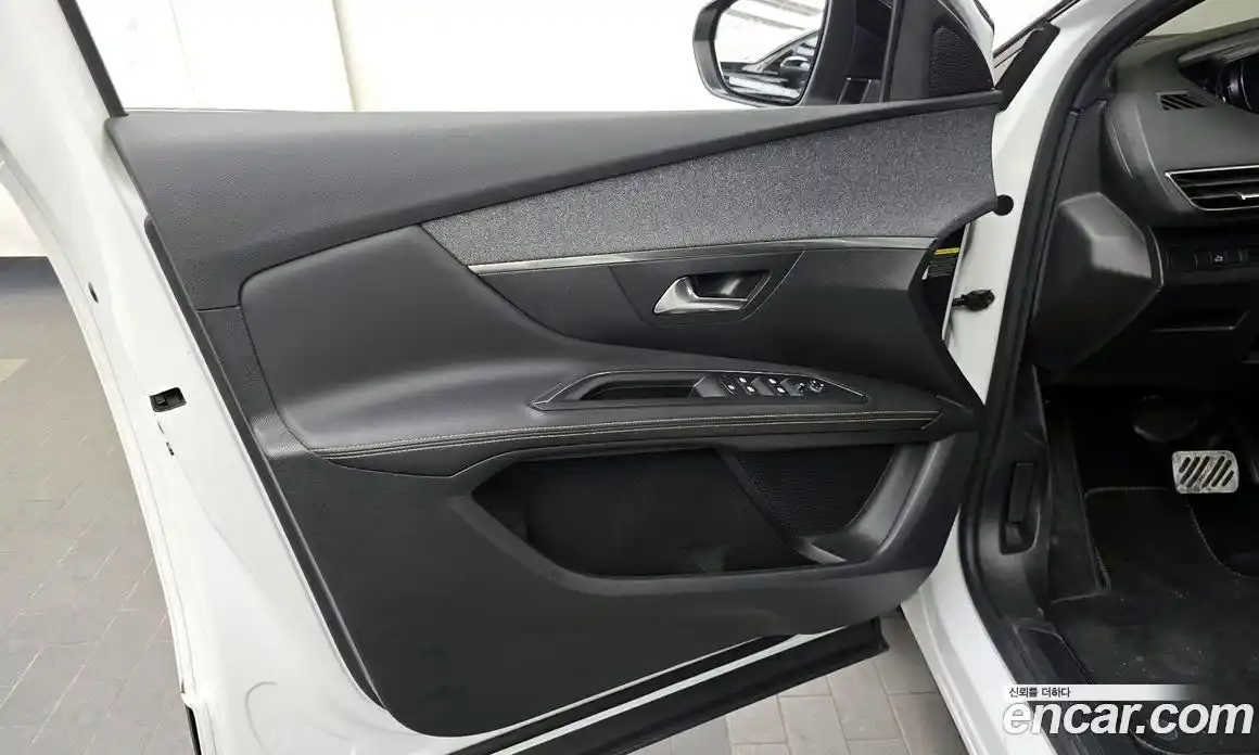 Peugeot 3008 2020 1.5 автомат (гидро), фото 14